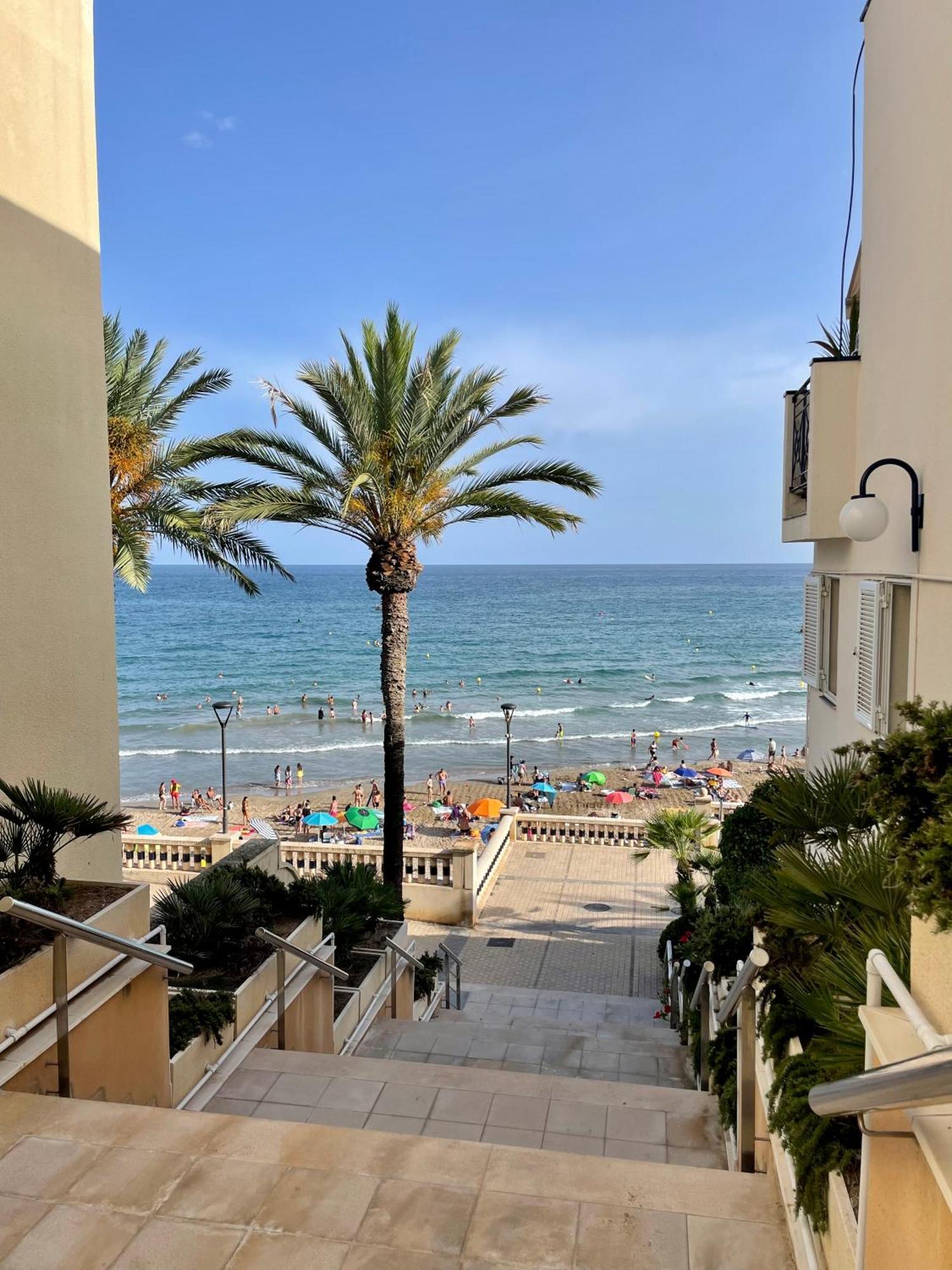 La Marina2 Seaview With Amazing Terrace Apartman Sitges Kültér fotó